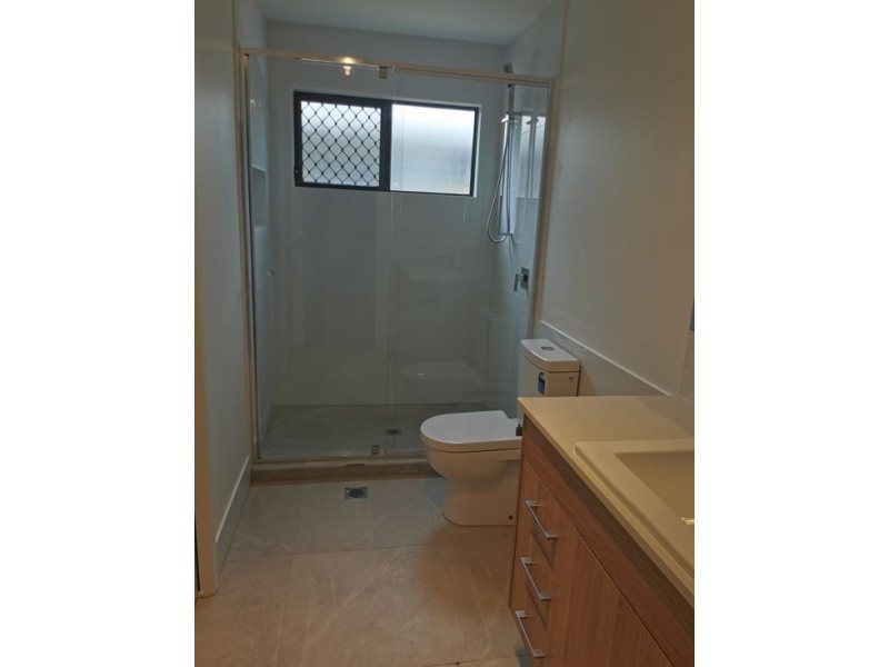 1 16 Rothbury St, Logan Reserve QLD 4133