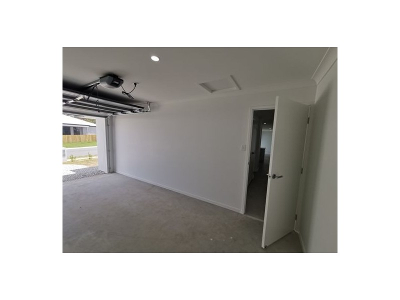 1 16 Rothbury St, Logan Reserve QLD 4133