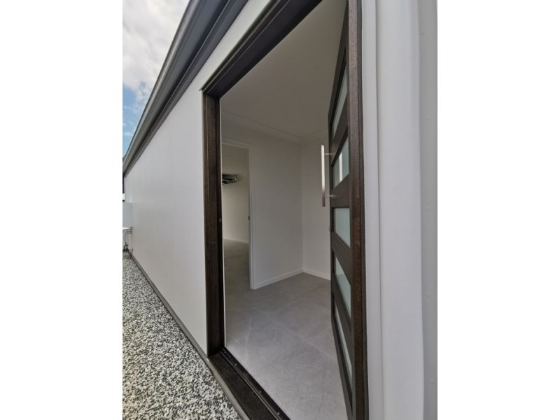 2 16 Rothbury St, Logan Reserve QLD 4133