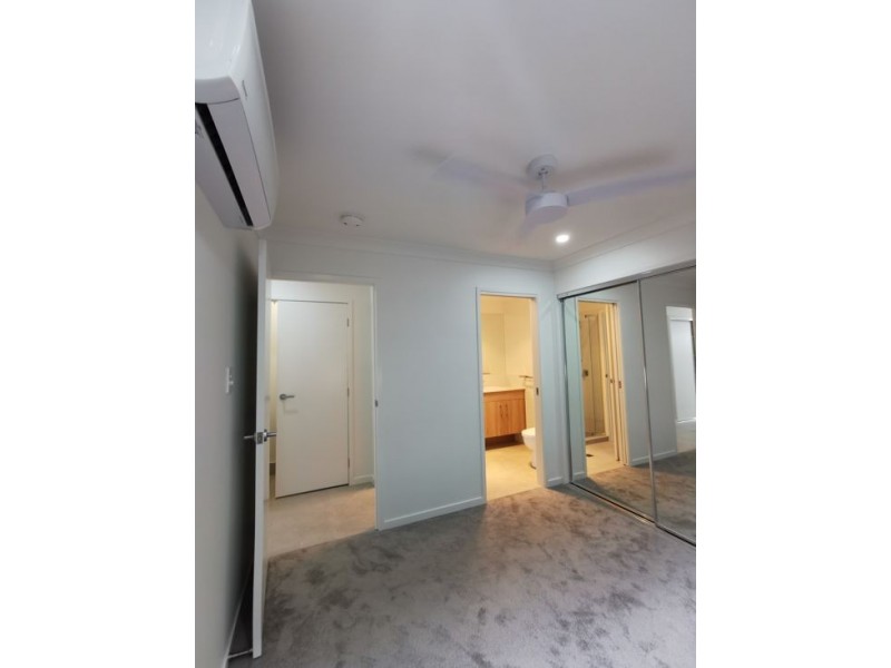 2 16 Rothbury St, Logan Reserve QLD 4133