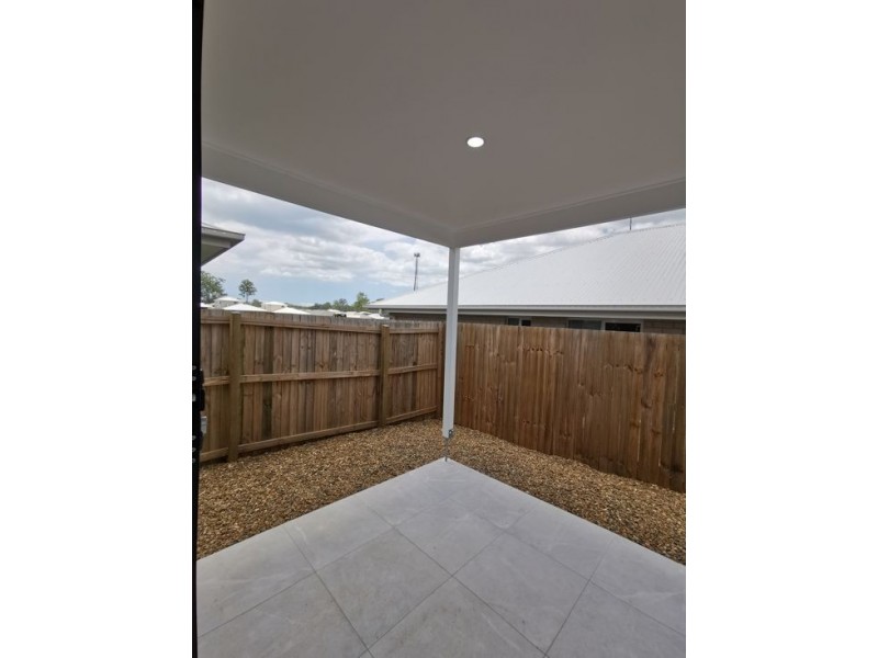 2 16 Rothbury St, Logan Reserve QLD 4133