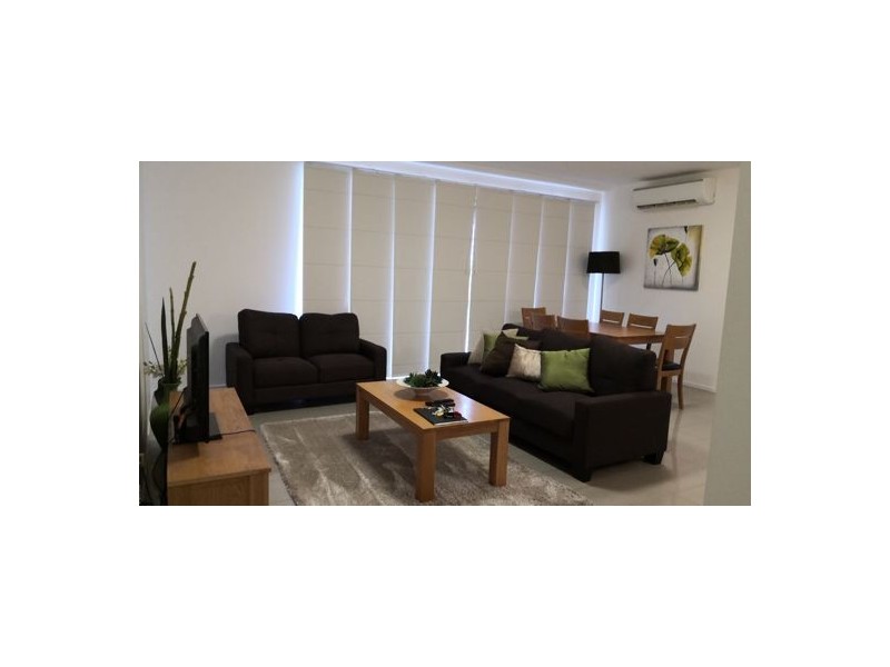 1/104-106 central lane, Gladstone QLD 4680