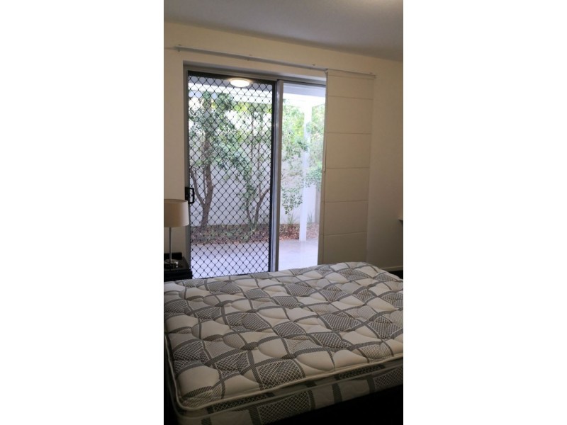 1/104-106 central lane, Gladstone QLD 4680