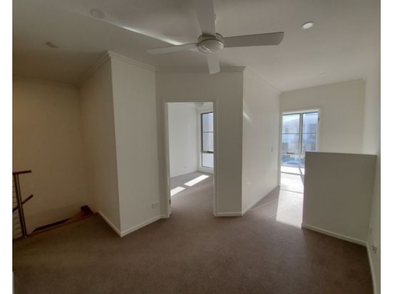 36 Florabella Drive, Robina QLD 4226