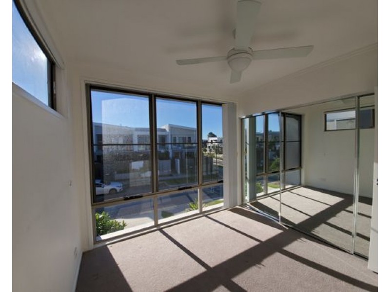 36 Florabella Drive, Robina QLD 4226