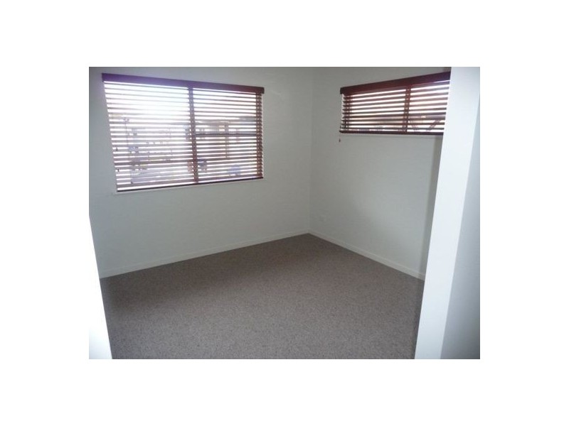 1010 22-26 Clifton Road, Clifton Beach QLD 4879