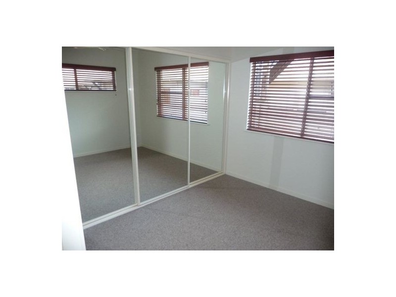 1010 22-26 Clifton Road, Clifton Beach QLD 4879