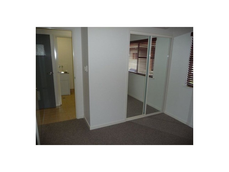 1010 22-26 Clifton Road, Clifton Beach QLD 4879