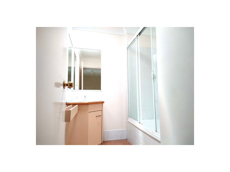 Unit 4/26 Wyndham St, Herston QLD 4006