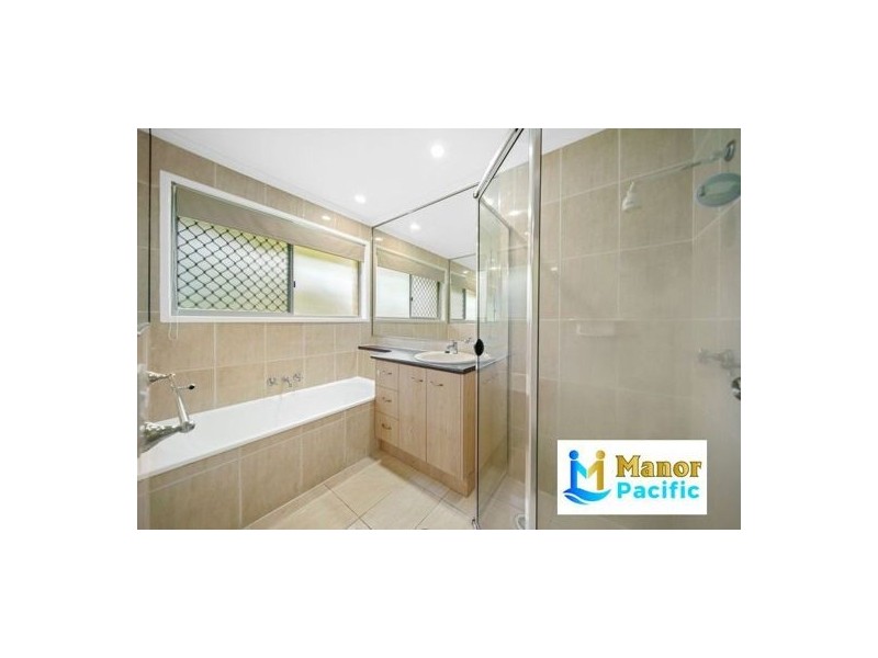 1 Carina Street, Regents Park QLD 4118
