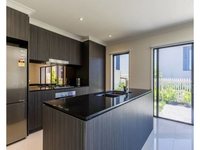 33/ 1 Ancora Crescent Hope Island, Hope Island QLD 4212