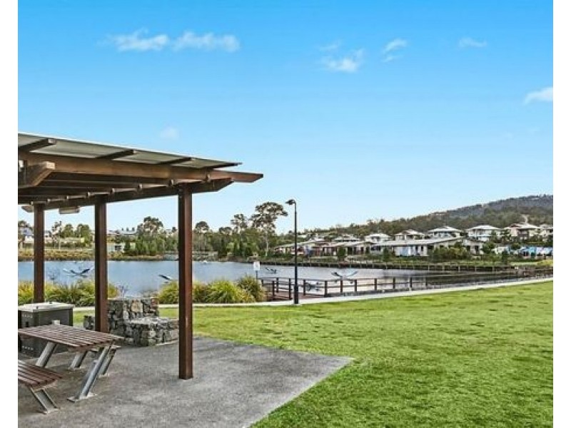 1 Conjola Crescent, Upper Coomera QLD 4209