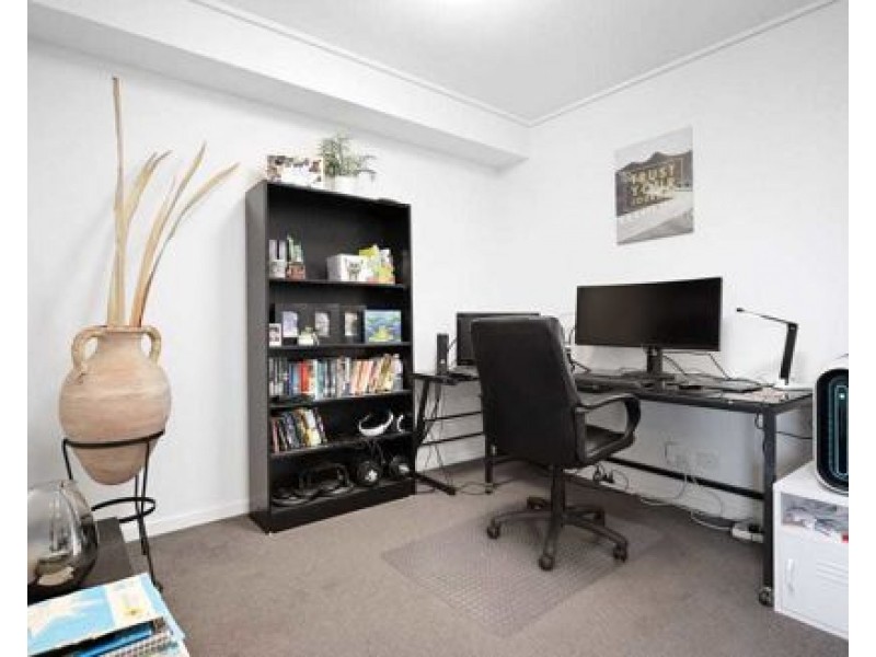 42 Laver Dr, Robina QLD 4226