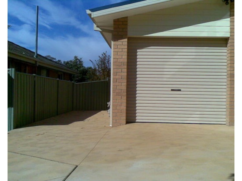 52 Lyttleton Cr, Cook ACT 2614