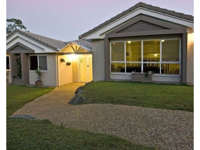 16 LAWSON PLACE, Forest Lake QLD 4078