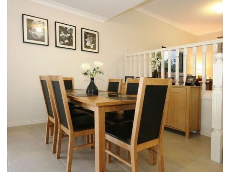16 LAWSON PLACE, Forest Lake QLD 4078