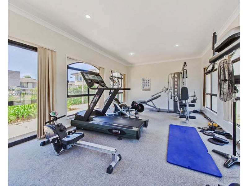 23/12 Greendale Way, Carindale QLD 4152