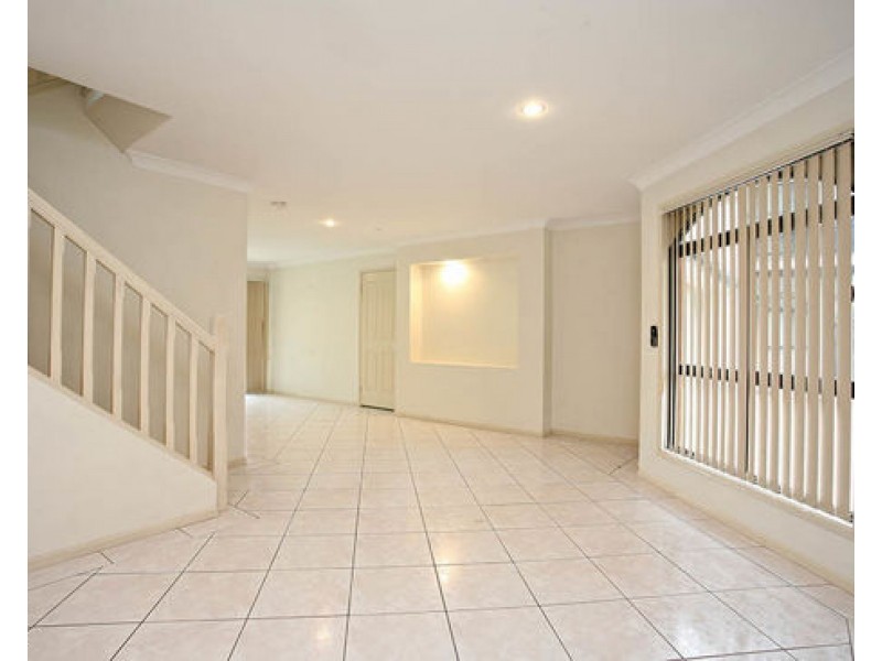 23/12 Greendale Way, Carindale QLD 4152