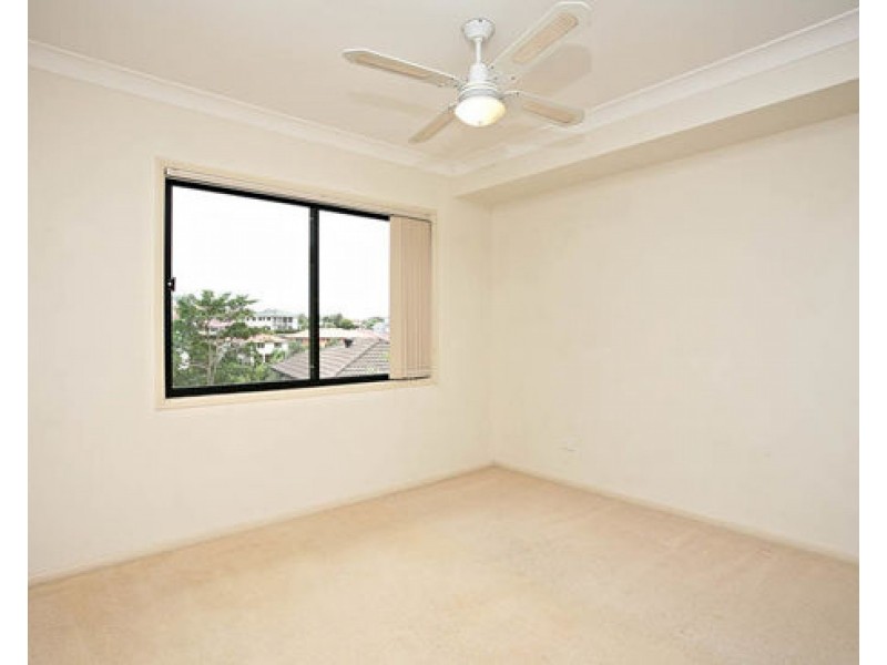 23/12 Greendale Way, Carindale QLD 4152