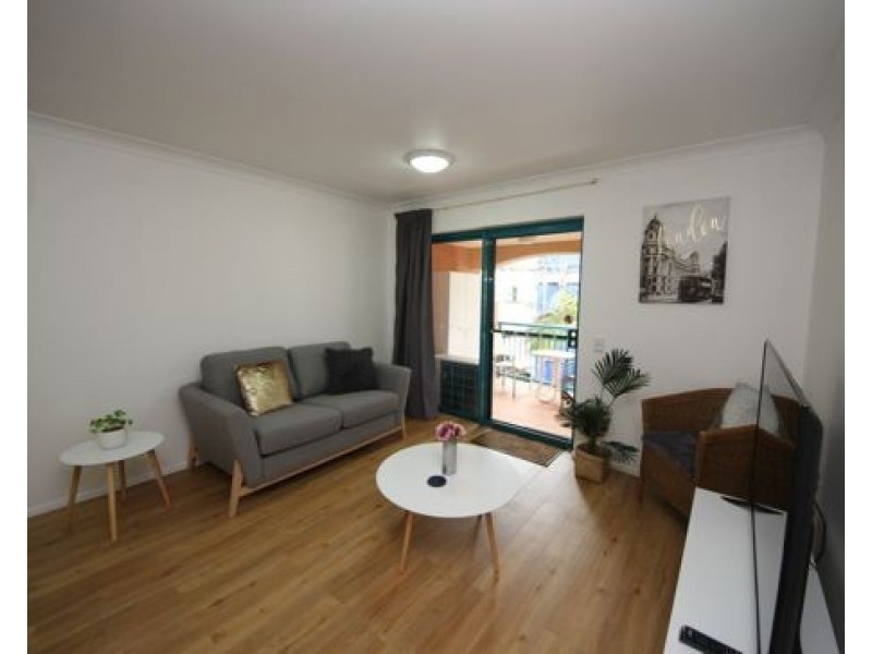 36/11-17 Philip Avenue, Broadbeach, Broadbeach QLD 4218