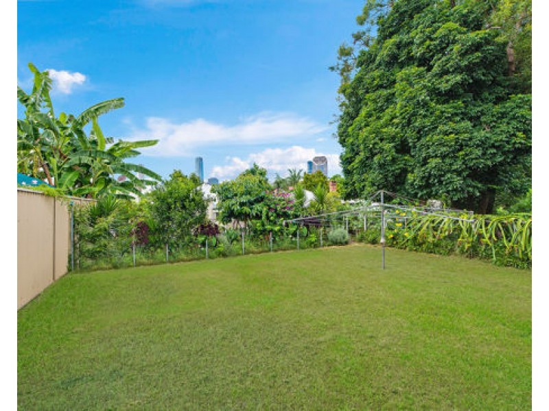12 Westbourne Street, Highgate Hill QLD 4101