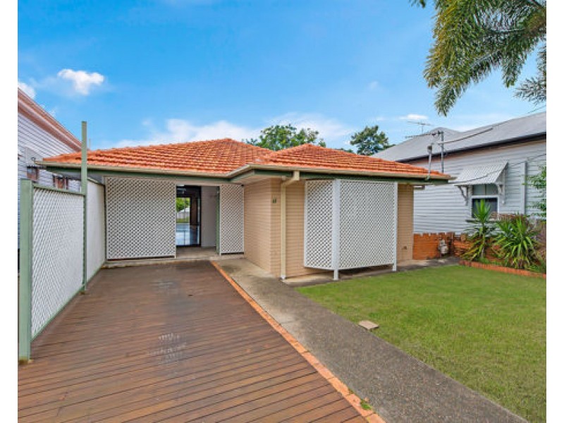 12 Westbourne Street, Highgate Hill QLD 4101