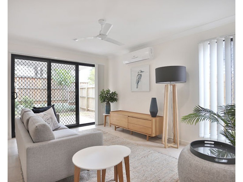 7 Franco Place, Bridgeman Downs QLD 4035