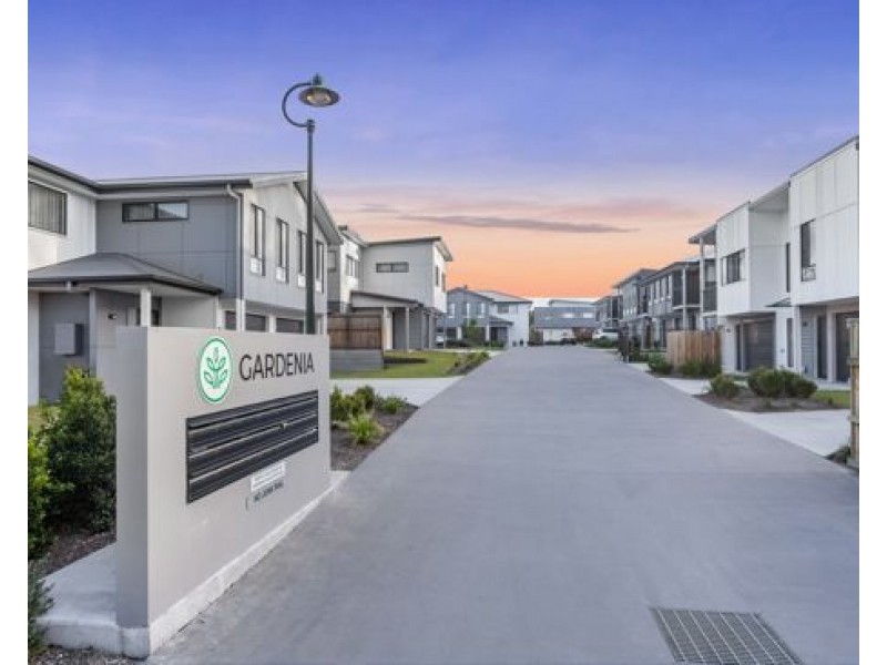 7 Franco Place, Bridgeman Downs QLD 4035