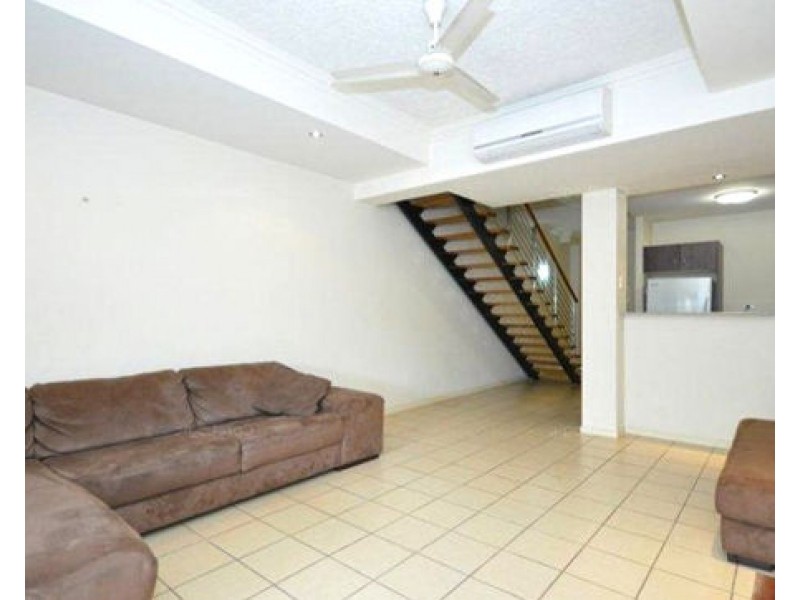 Block J 2-8 Rigg St, Woree QLD 4868