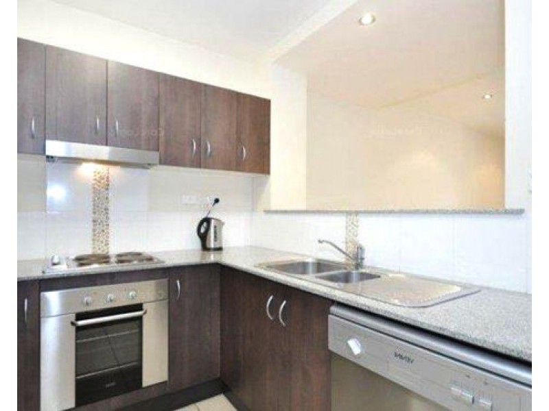 Block J 2-8 Rigg St, Woree QLD 4868