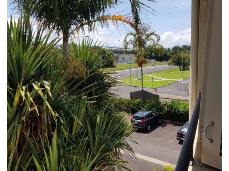 Block J 2-8 Rigg St, Woree QLD 4868