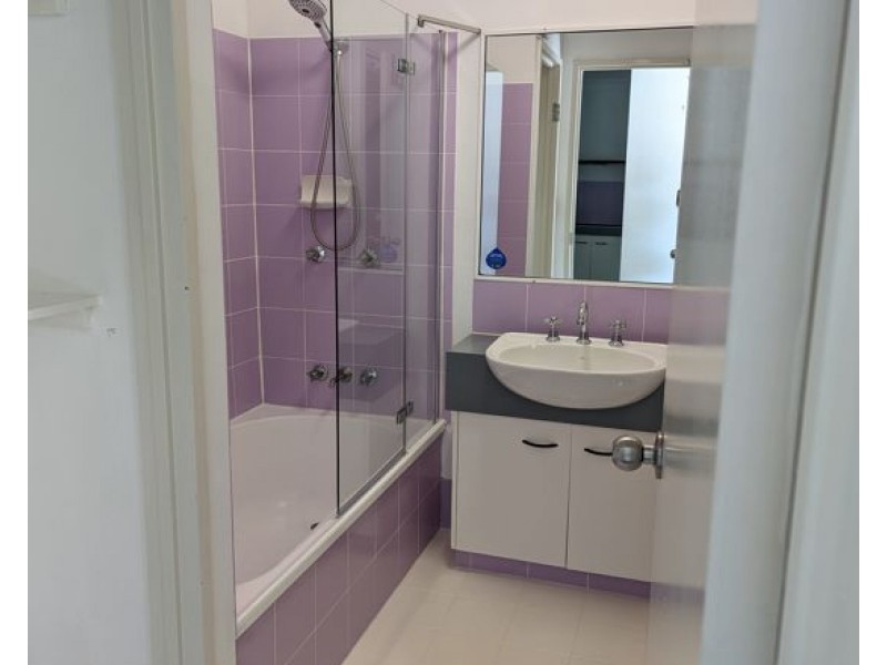 237 19 Burleigh Street, Burleigh Heads QLD 4220