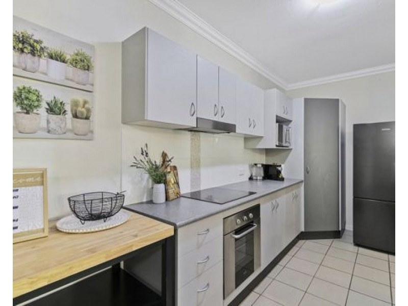 24 22-26 Clifton Road, Clifton Beach QLD 4879