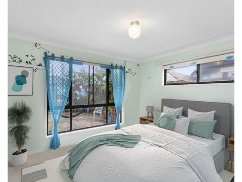 54 CHISHOLM ROAD, Carrara QLD 4211