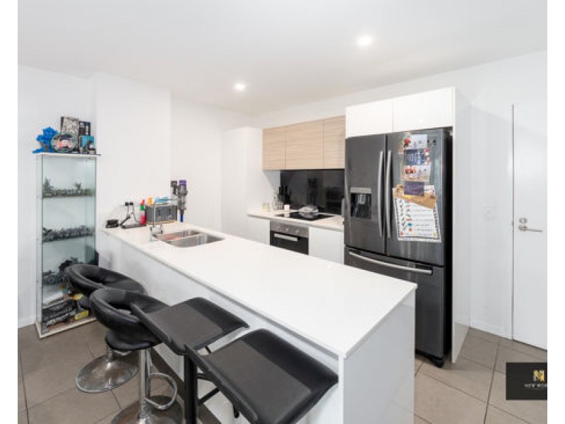 2207/1-7 Waterford Court, Bundall QLD 4217