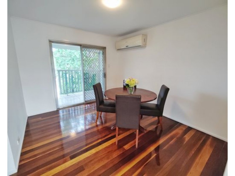 150 Jerrang Street, Indooroopilly QLD 4068