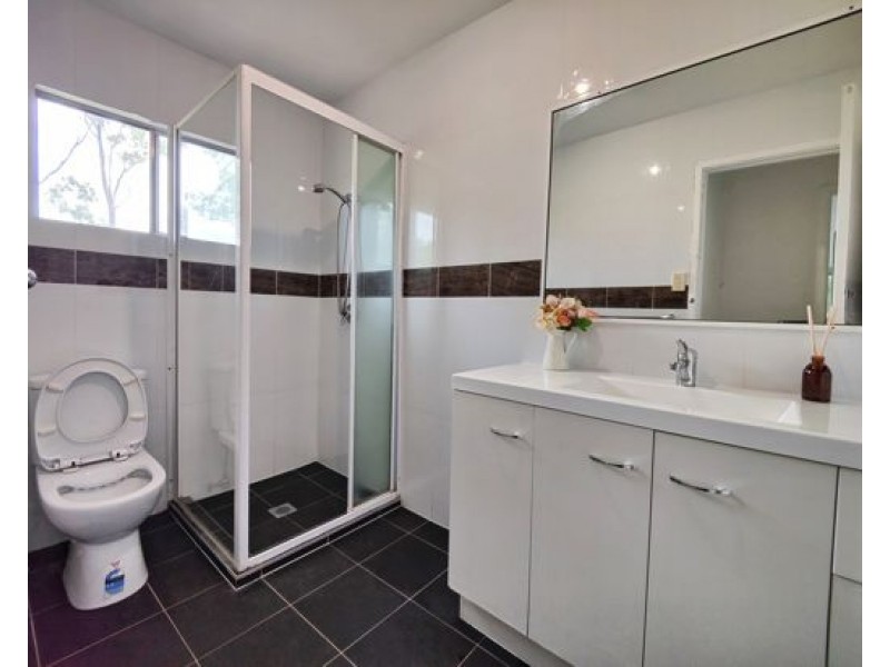150 Jerrang Street, Indooroopilly QLD 4068