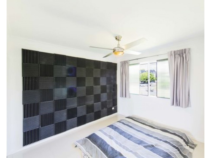 1012/33 Clark St, Biggera Waters QLD 4216