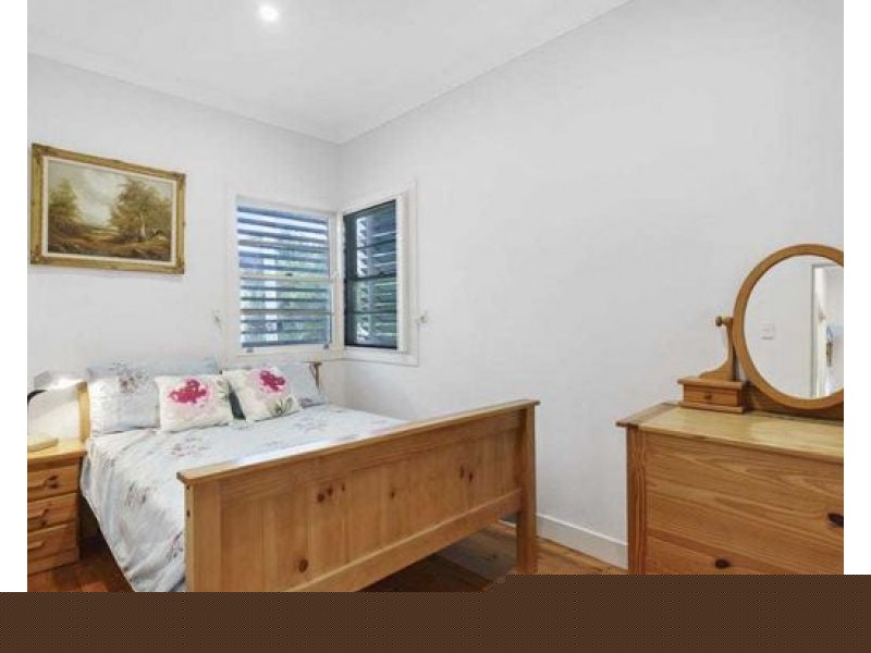 44 Mar St, Holland Park QLD 4121