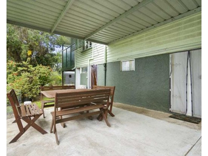 44 Mar St, Holland Park QLD 4121