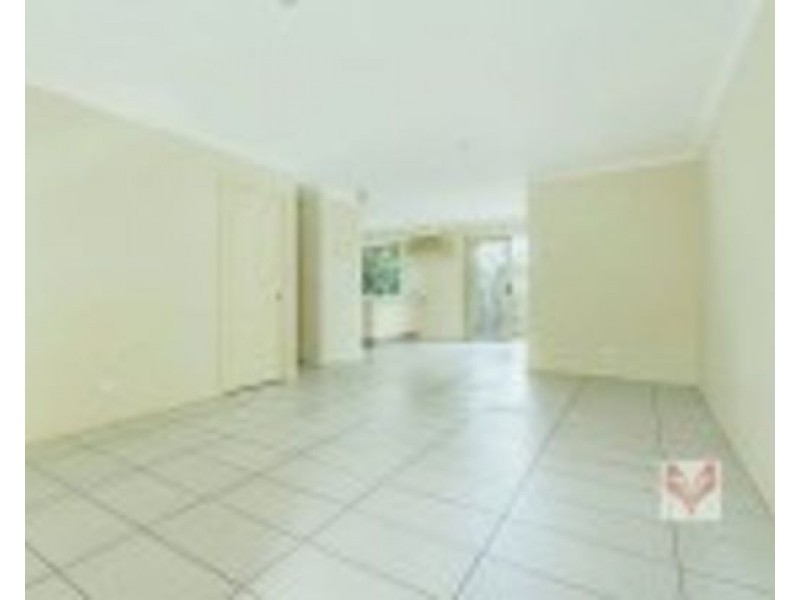 18/18 Mornington Court, Calamvale QLD 4116