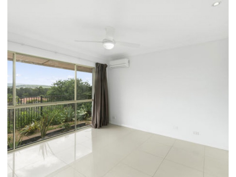 27 Marble Arch Place, Arundel QLD 4214