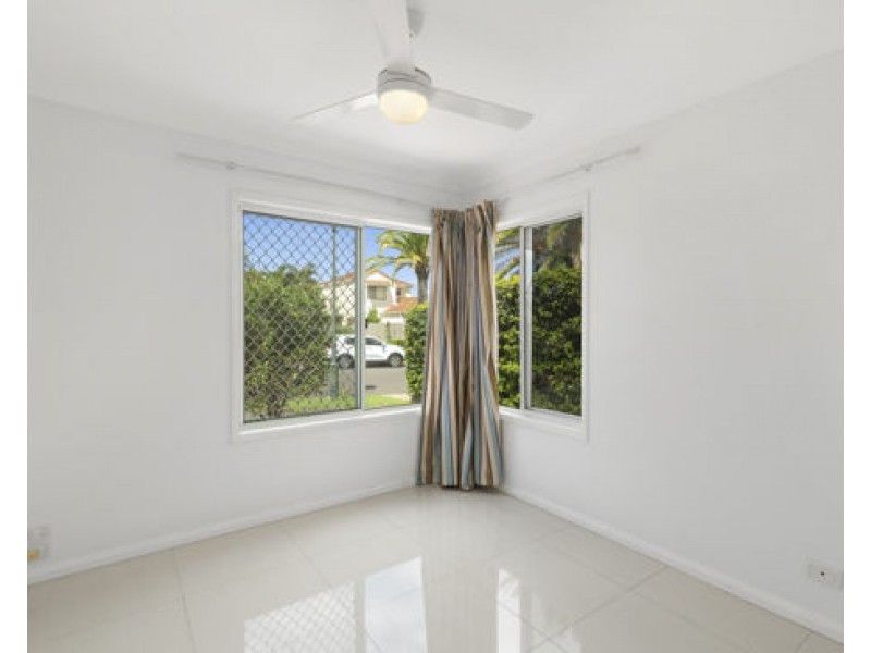 27 Marble Arch Place, Arundel QLD 4214
