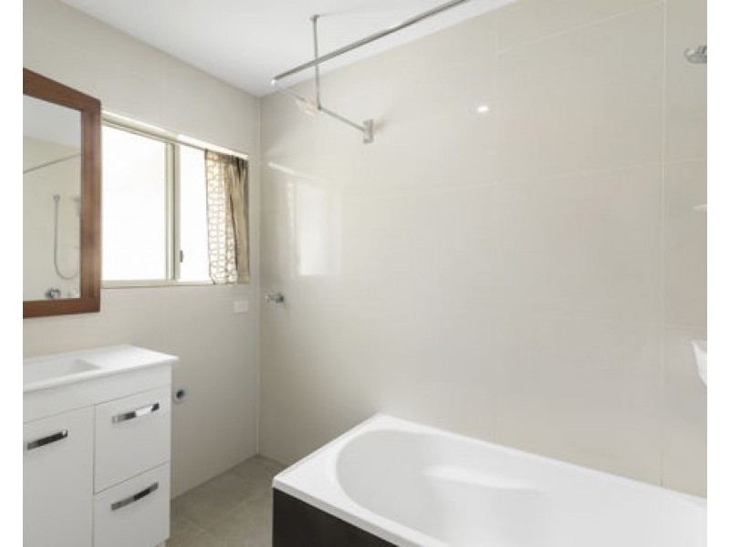 27 Marble Arch Place, Arundel QLD 4214