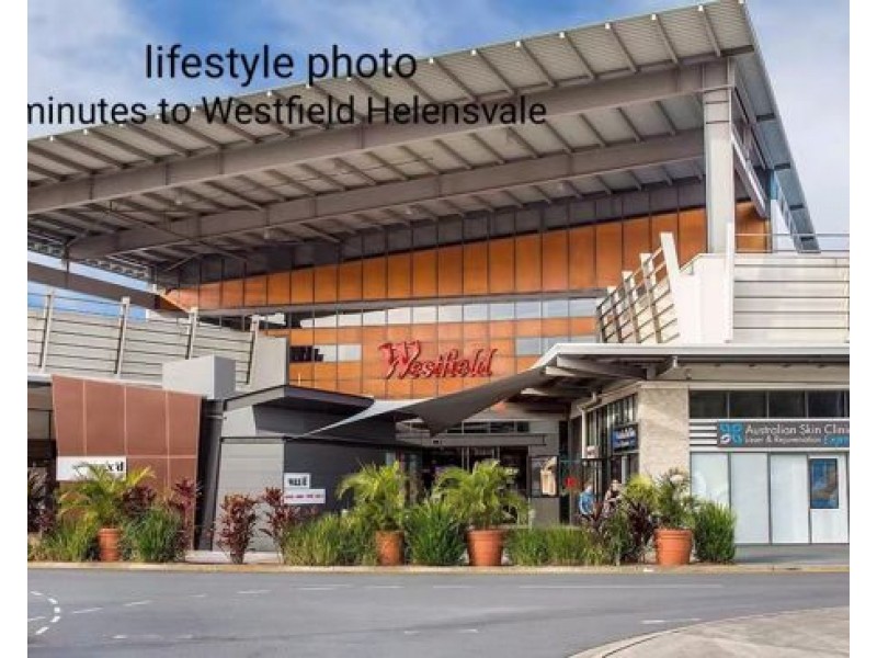 27 Marble Arch Place, Arundel QLD 4214