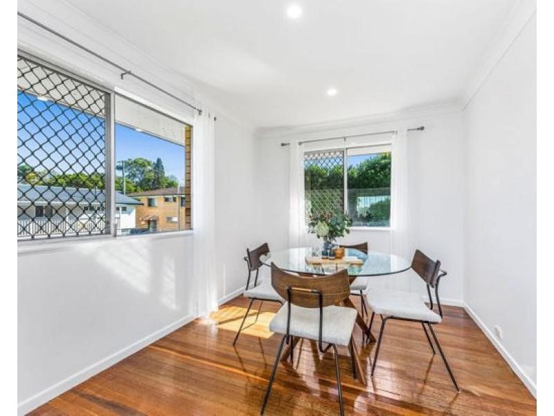 6 Fair Street, Wishart QLD 4122