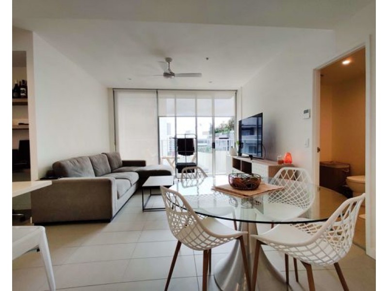 10612/88 Doggett Street, Newstead QLD 4006