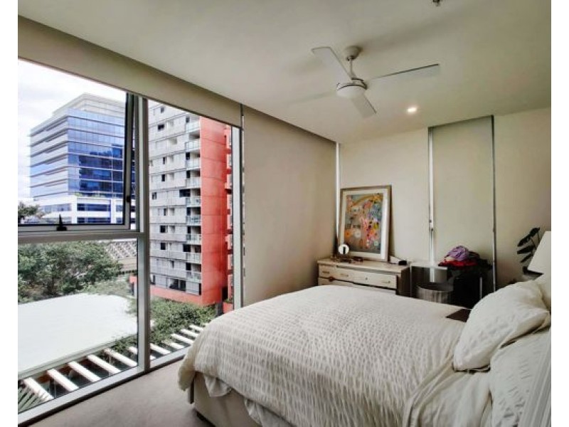 10612/88 Doggett Street, Newstead QLD 4006