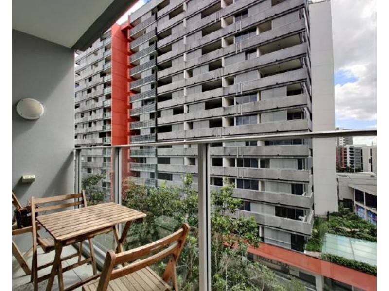 10612/88 Doggett Street, Newstead QLD 4006