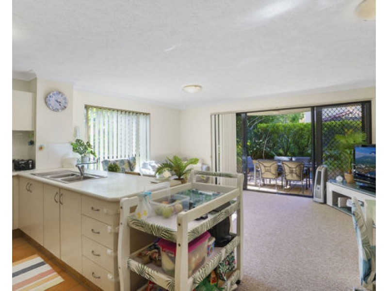 UNIT 6 16-26 Waverley Street, Southport QLD 4215